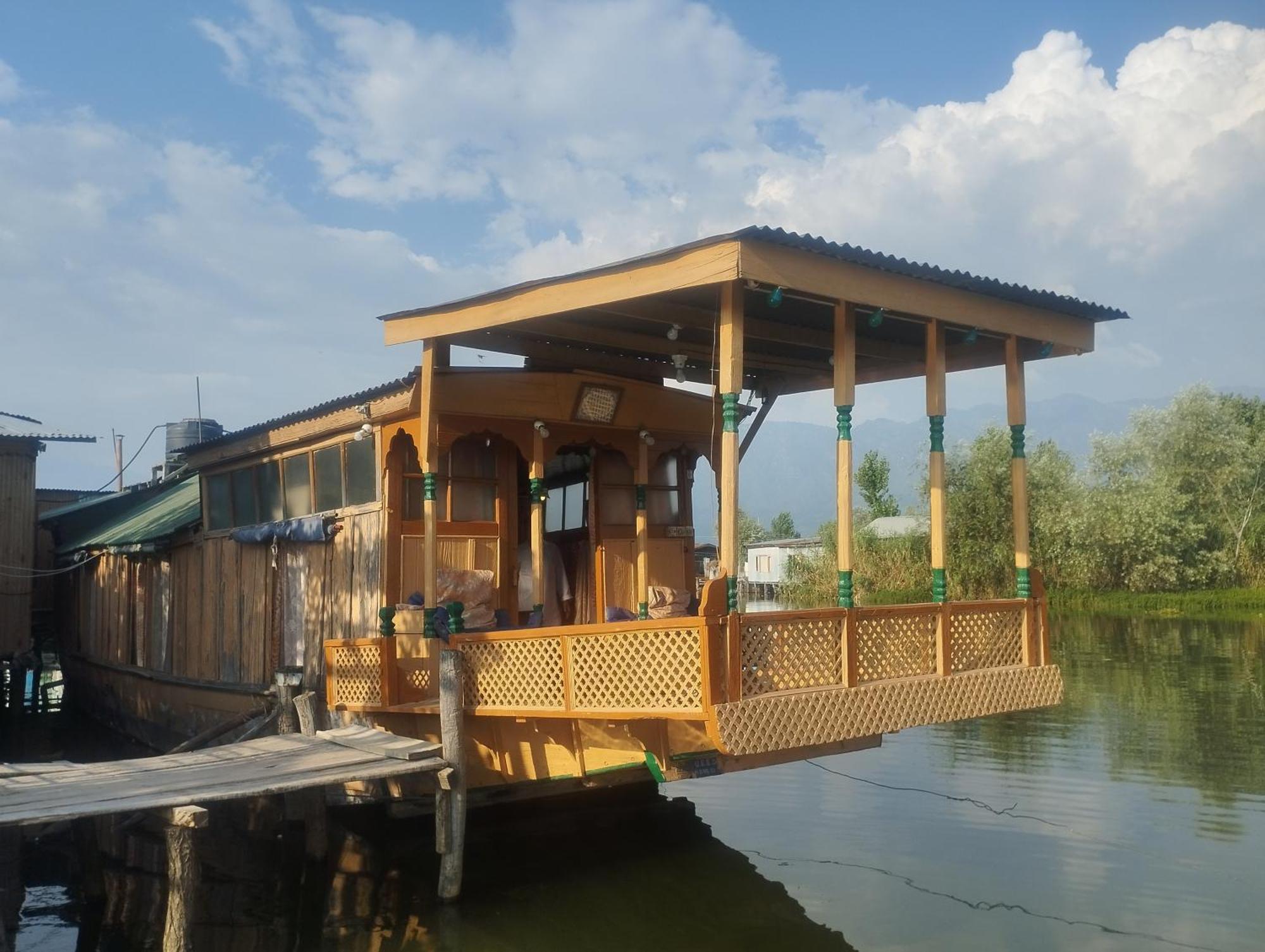 Pana 4 Boat House Apartment Srinagar  Exterior photo